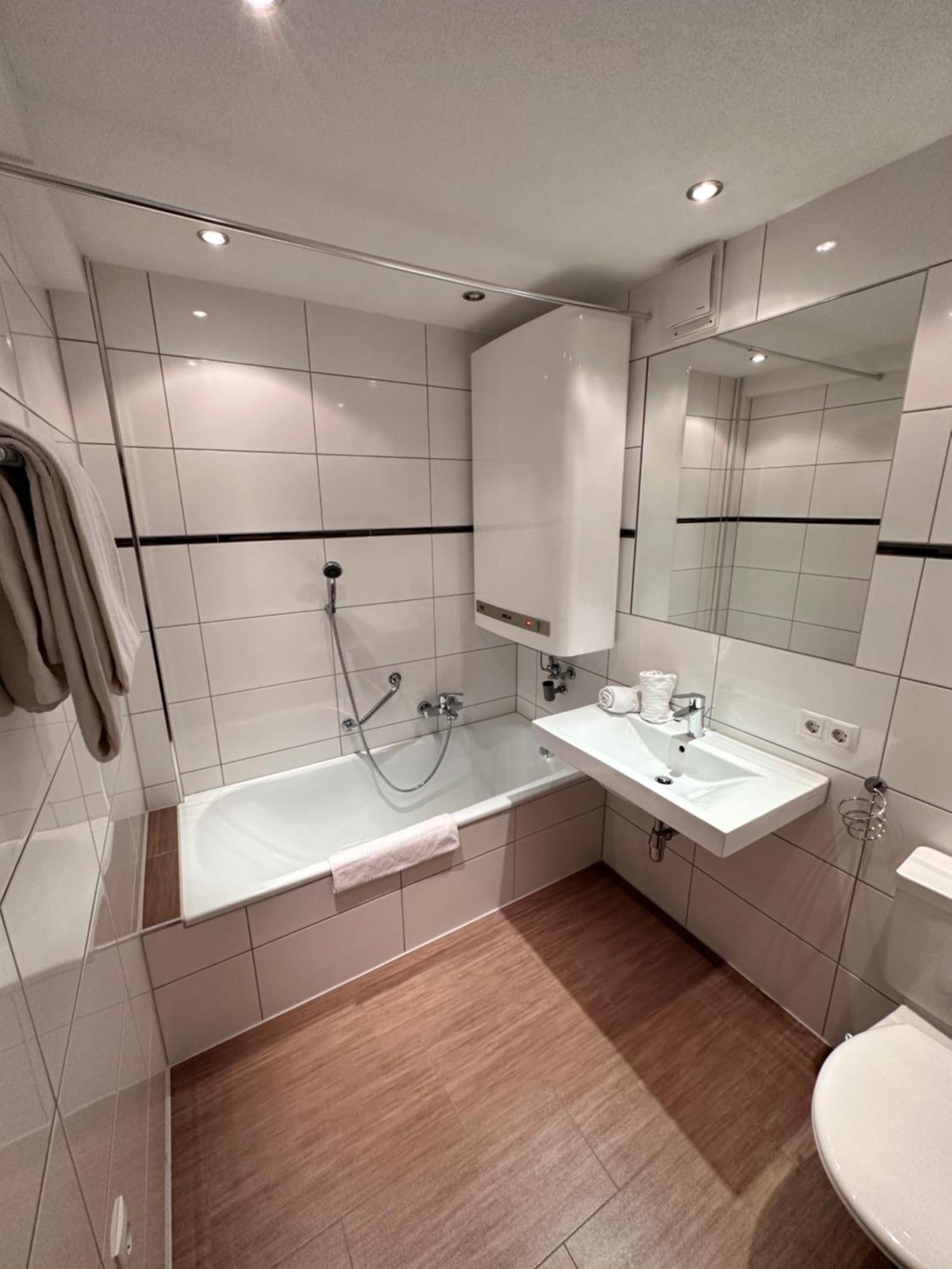 Zentrum Appartements Lorenzin 사슈른 외부 사진